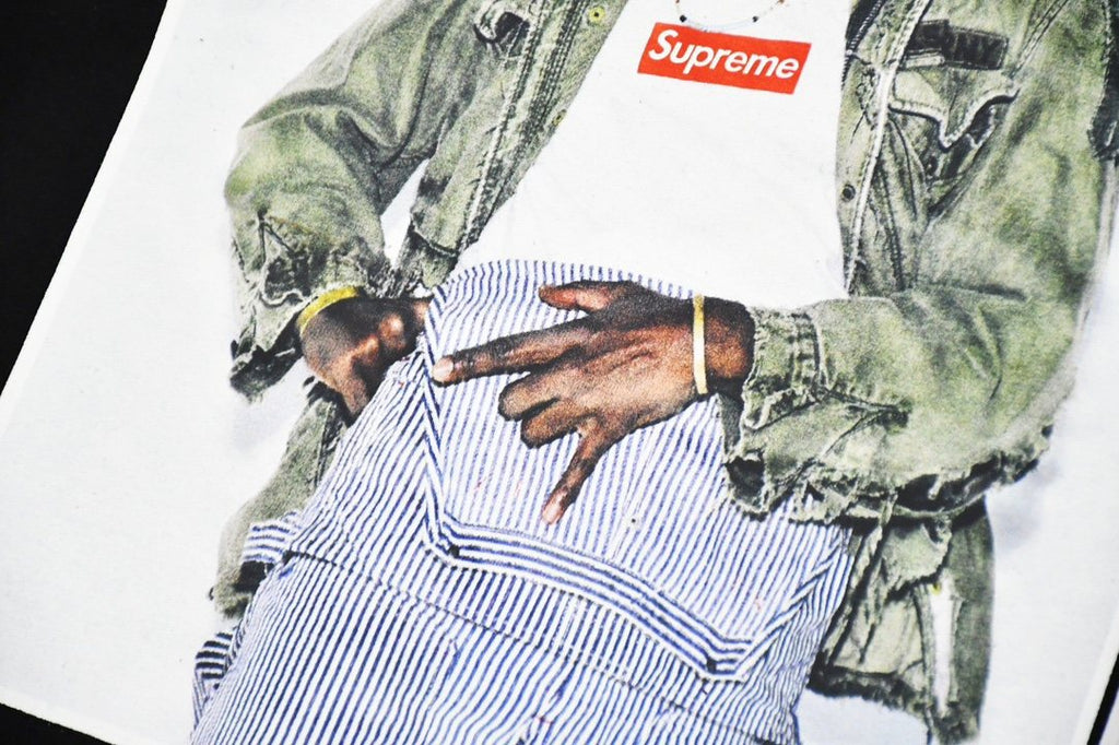 Supreme André 3000 Portrait Graphic T-Shirt — detail